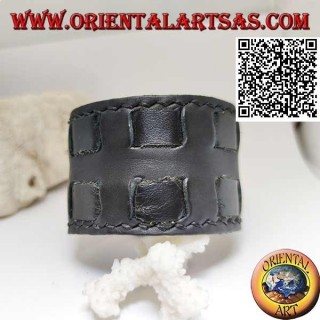 Bracciale largo in vero cuoio, a fascette quadrate con chiusura a clip e 2 lunghezze (nero)