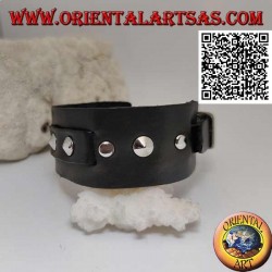 Genuine leather bracelet, conical studs and central band with buckle closure and 5 lengths (black)