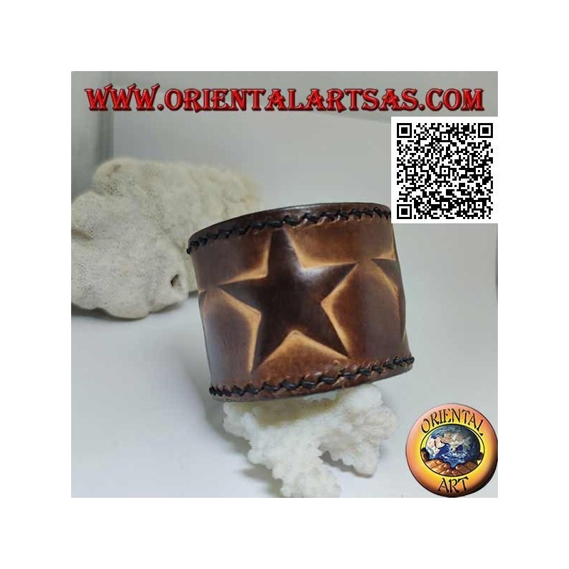 Wide bracelet in real leather, three stars in relief with clip closure and 2 lengths