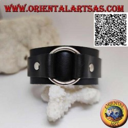 Genuine leather bracelet, central ring between straps with buckle closure and 5 lengths (black)