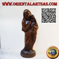 Sculpture statue d'une mère avec son enfant sur ses genoux en un seul bloc de bois de suar (148 cm)