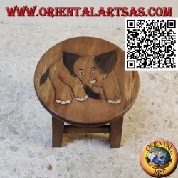 Taburete bajo en madera de suar con elefante grabado pintado a mano