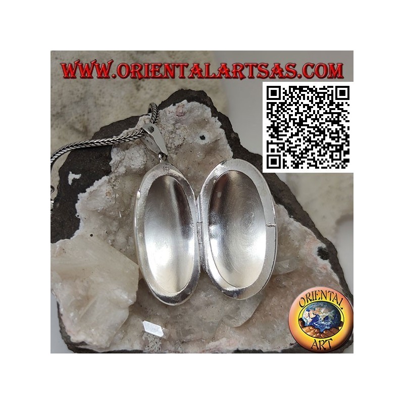 Rounded oval smooth silver photo frame pendant (36 * 24)