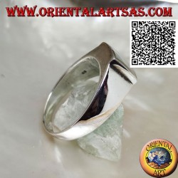 Silver ring with square mother of pearl flush with raised edge on smooth frame