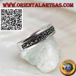 Anillo de plata medio tachonado de marcasita