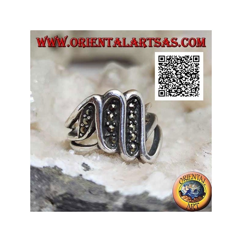 Anillo de plata Triple S que forma tres segmentos tachonados con marcasita