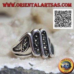 Anillo de plata Triple S que forma tres segmentos tachonados con marcasita