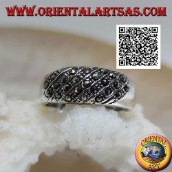 Wide band silver ring with marcasite oblique lines on the front