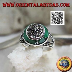 Marcasite-studded dome silver ring and natural oval emerald circular ring