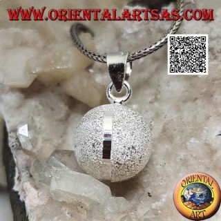 Colgante de plata "El Llamado de los Ángeles" arenado con cuatro bandas trabajadas con diamantes (Ø 16 mm.)