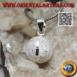 Sandblasted "Call of the Angels" silver pendant with four diamond-worked bands (Ø 16mm.)