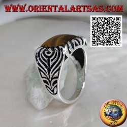 Bague en argent avec oeil de tigre carré et fleur gravée sur les côtés