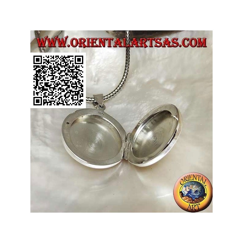 Photo frame pendant in smooth flat round silver (25 mm.)