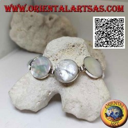 Silver bracelet with 4 round mother-of-pearl and 2 triangular on the ends