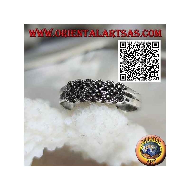 Silver ring with three marcasite crosses