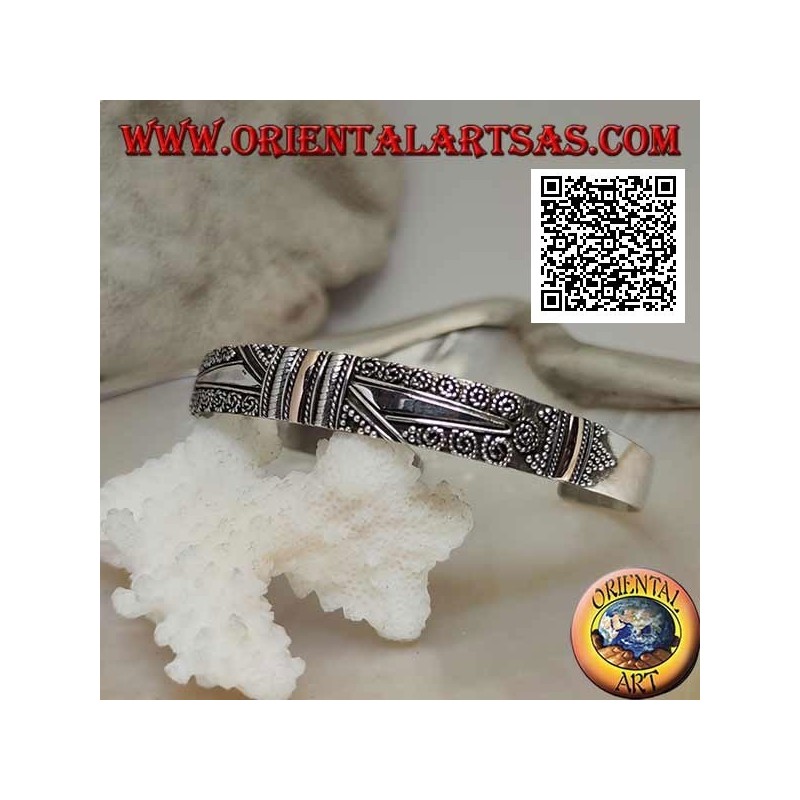 Pulsera de plata con 3 placas de oro de 14 kilates y decoración étnica y 2 trapecios lisos