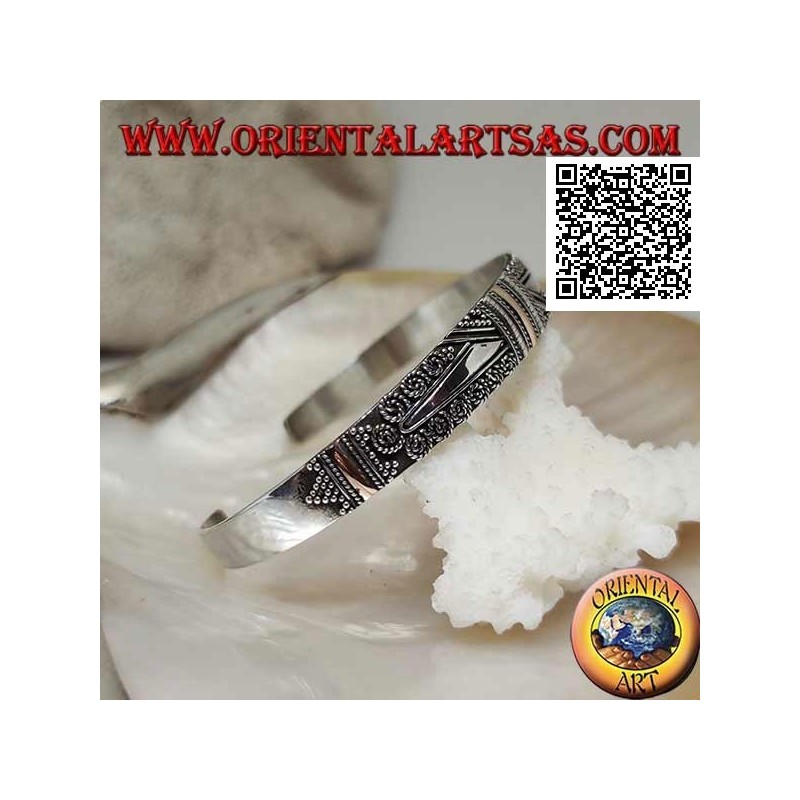Pulsera de plata con 3 placas de oro de 14 kilates y decoración étnica y 2 trapecios lisos