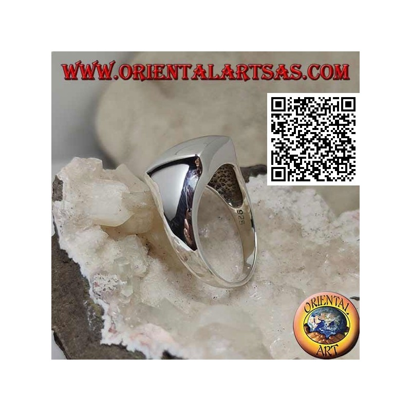 Anello in argento liscio con quadrato bombato rialzato 14*14