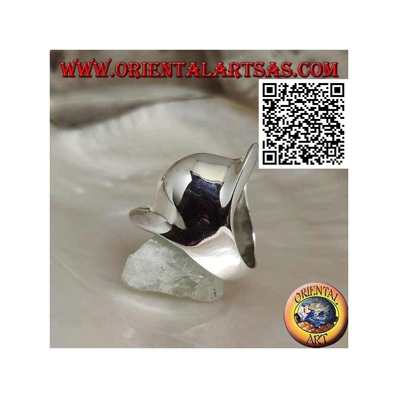 Smooth silver ring in the shape of an armor cap