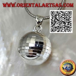 Silver pendant "Call of the Angels" with specular squares (Ø 20 mm.)