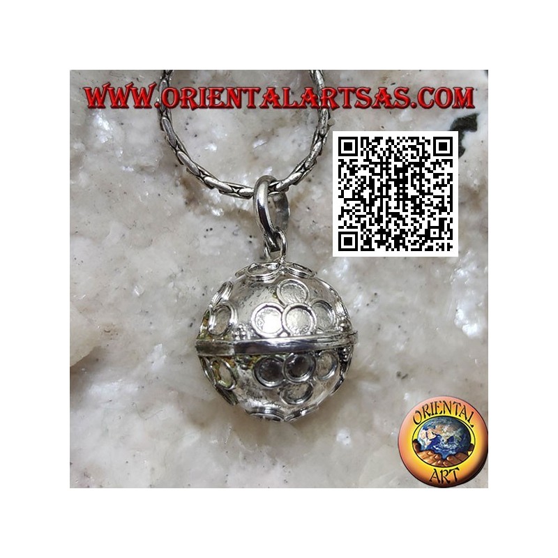 Silberanhänger "Call of the Angels" mit geprägten Blütenkreisen (Ø 12mm.)