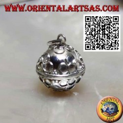 Colgante de plata "Llamada de los Ángeles" con círculos de flores en relieve (Ø 12mm.)