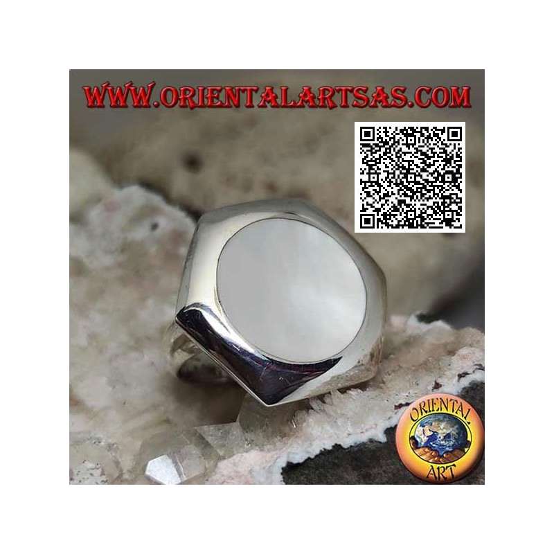 Silver ring with round mother-of-pearl set flush with the edge on a smooth hexagonal plate