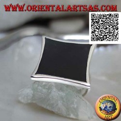 Silberring mit konkavem rechteckigem Onyx, an den Seiten schmal mit glatter Kante