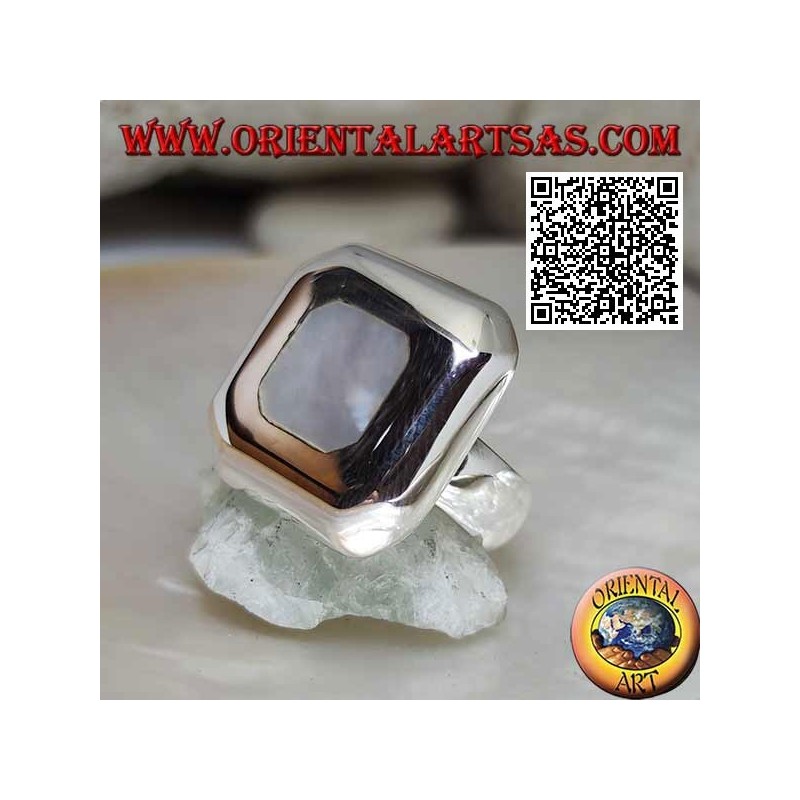 Silver ring with rounded square mother of pearl on thick square smooth plate