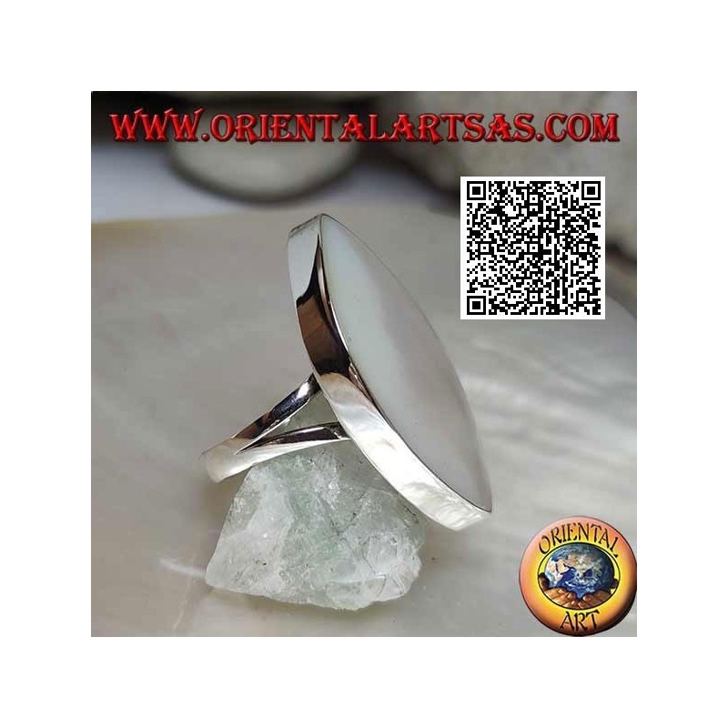 Silberring mit spitzem elliptischem Perlmutt mit glatter Kante