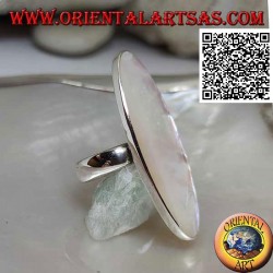 Silver ring with elongated oval mother-of-pearl set with smooth edge
