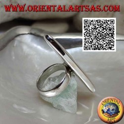 Bague en argent avec nacre ovale allongée sertie d'un bord lisse