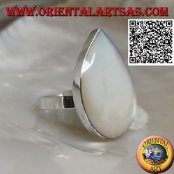 Silver ring with pear-shaped mother-of-pearl set in smooth edge