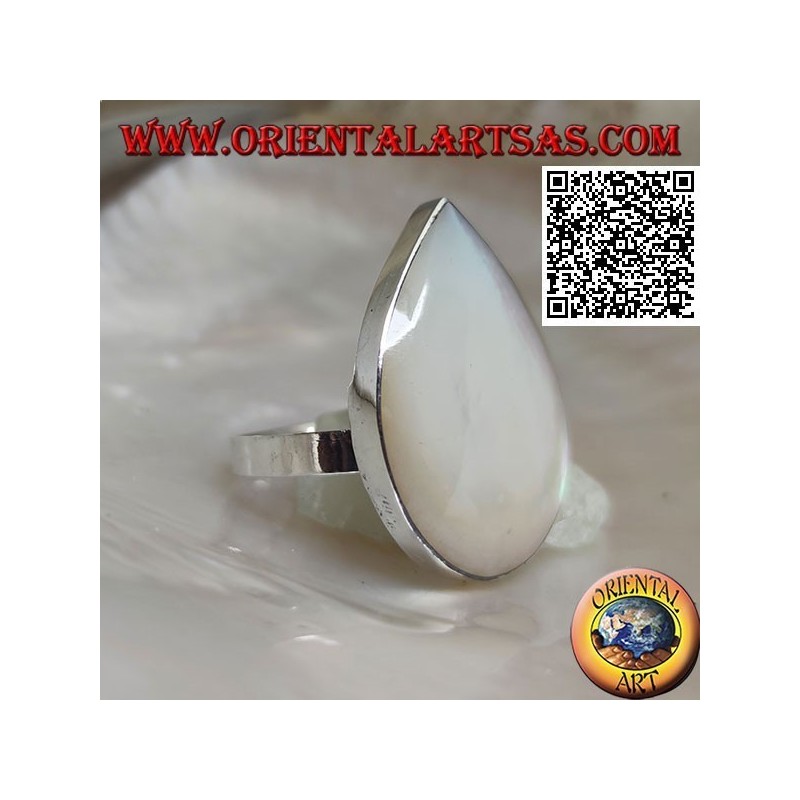 Silver ring with pear-shaped mother-of-pearl set in smooth edge