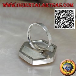Anillo de plata con nácar hexagonal engastado con borde liso (ajustable)