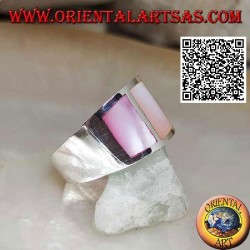 Anillo de plata con banda lisa con tres nácar multicolor engastados al ras (1)