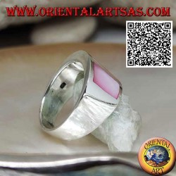 Anillo de plata con banda lisa con tres nácar multicolor engastados al ras (1)