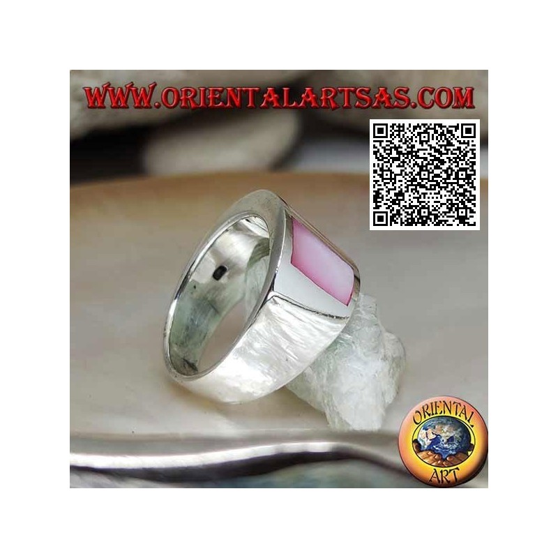 Silver ring with smooth band with three multicolour mother-of-pearl set flush (1)