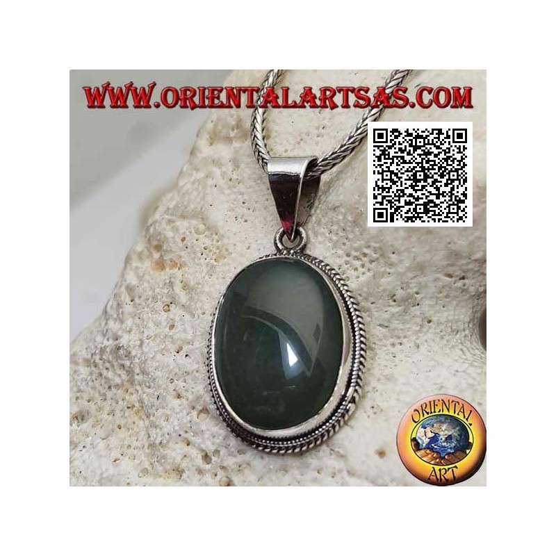 Pendentif en argent avec aventurine ovale entouré d'entrelacs
