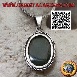 Pendentif en argent avec aventurine ovale entouré d'entrelacs