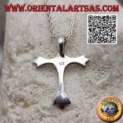 Colgante de plata en forma de cruz lisa de tres puntas con gancho en la espalda