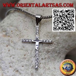 Ciondolo in argento croce latina liscia con zirconi sulle punte