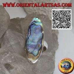 Anillo de plata con una concha de paua ovalada alargada (abulón) engastada con un borde liso (16)
