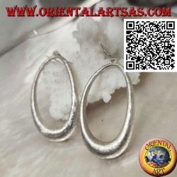 Boucles d'oreilles en argent satiné avec pendentif croissant ovale