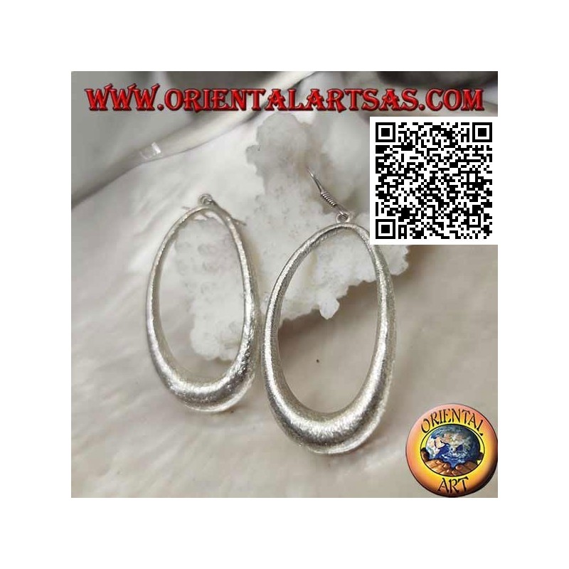 Boucles d'oreilles en argent satiné avec pendentif croissant ovale
