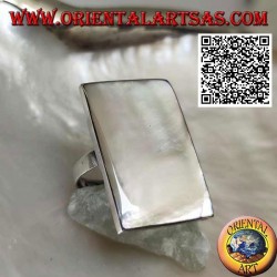 Anillo de plata con nácar rectangular con borde liso (ajustable)