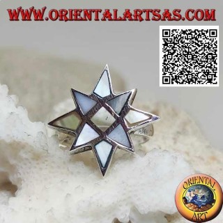 Bague en argent en forme de rose des vents avec nacre multicolore à bord lisse