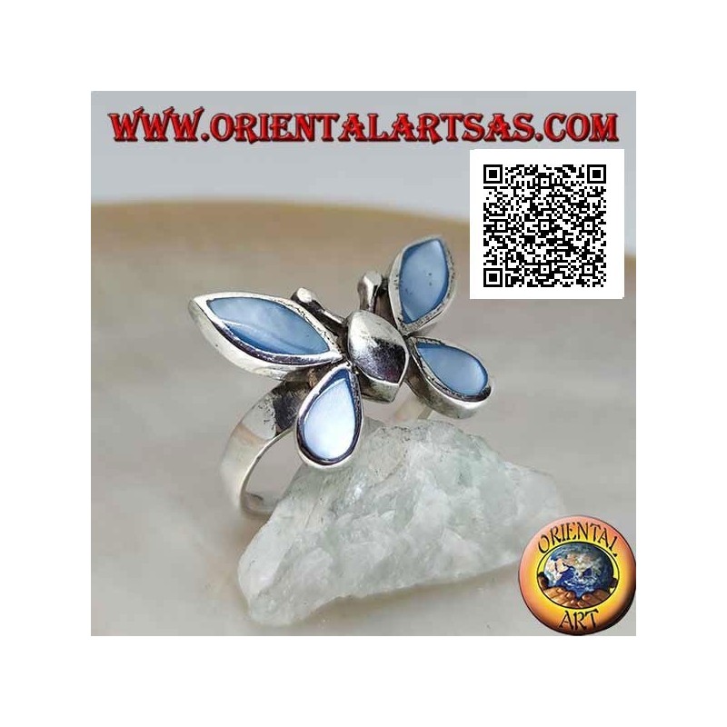 Anello in argento a forma di farfalla con ali di madreperla azzurra