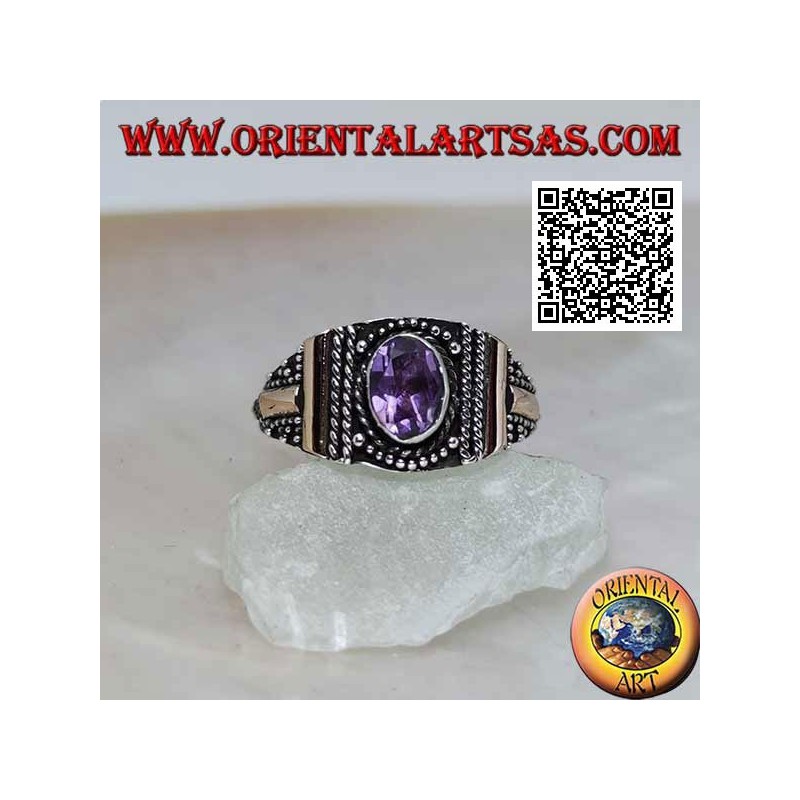Silberring mit ovalem Amethyst, verziert mit Kugeln und 14 Karat Goldplatten