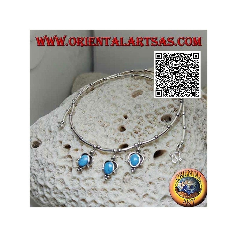 Collana in argento 925 ‰ a girocollo, tubicini e palline infilati con 3 turchesi ovali pendenti